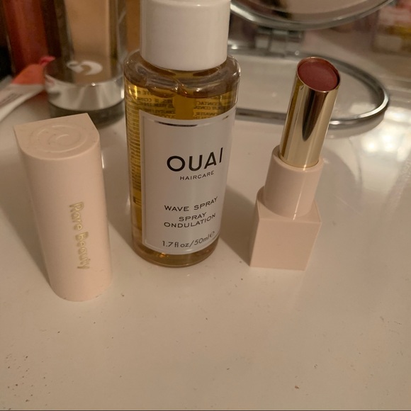 Makeup bundle ! - Picture 2 of 2